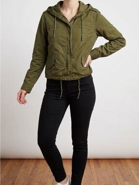 Brandy Melville Olive Green Anorak Bomber Jacket Hooded Zip Made in Italy